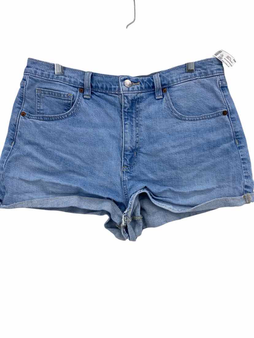 Universal Thread Ladies Size 12 Shorts