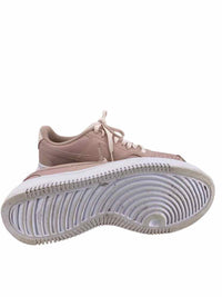 Nike Ladies Size 9.5 Shoes