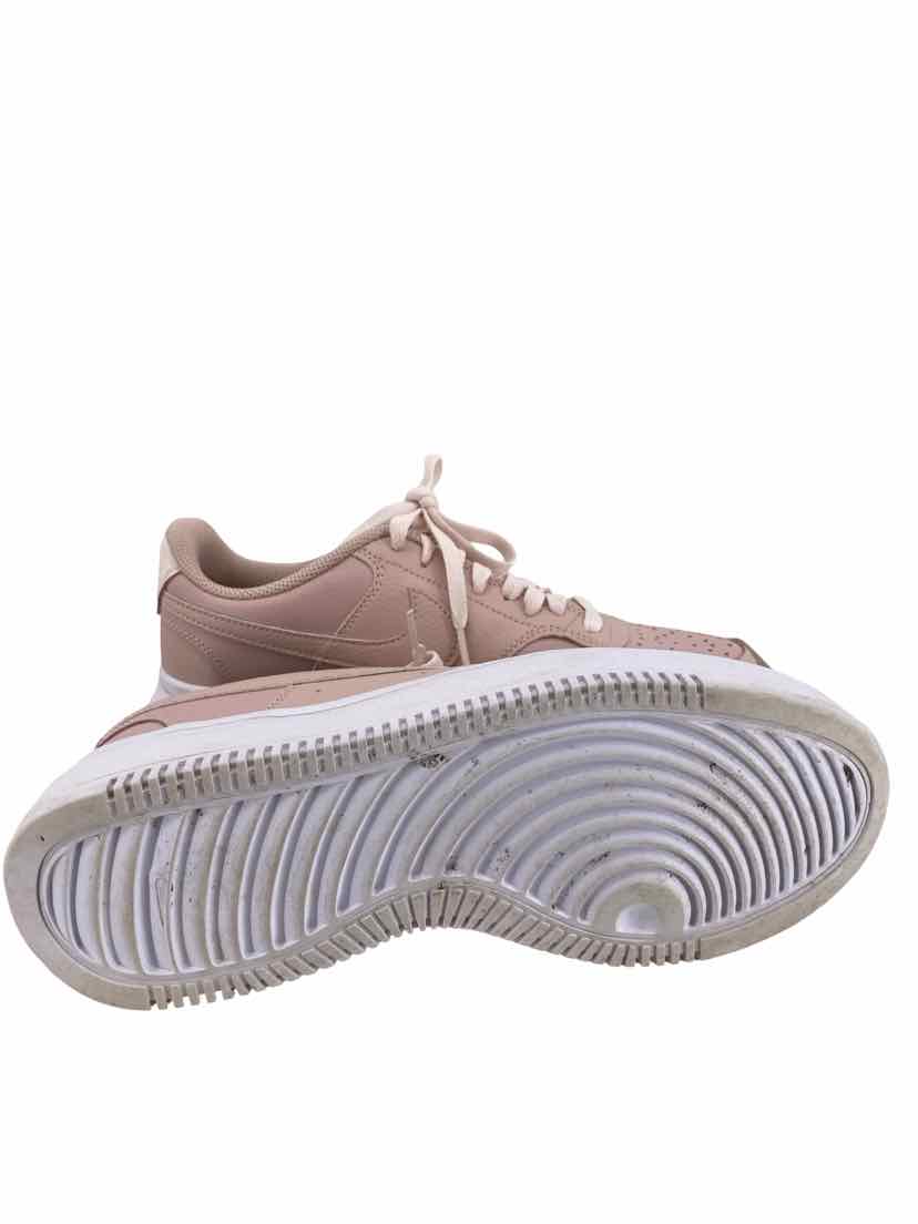 Nike Ladies Size 9.5 Shoes