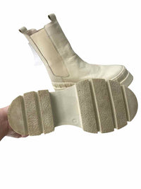 Steve Madden Ladies Size 5 Boots