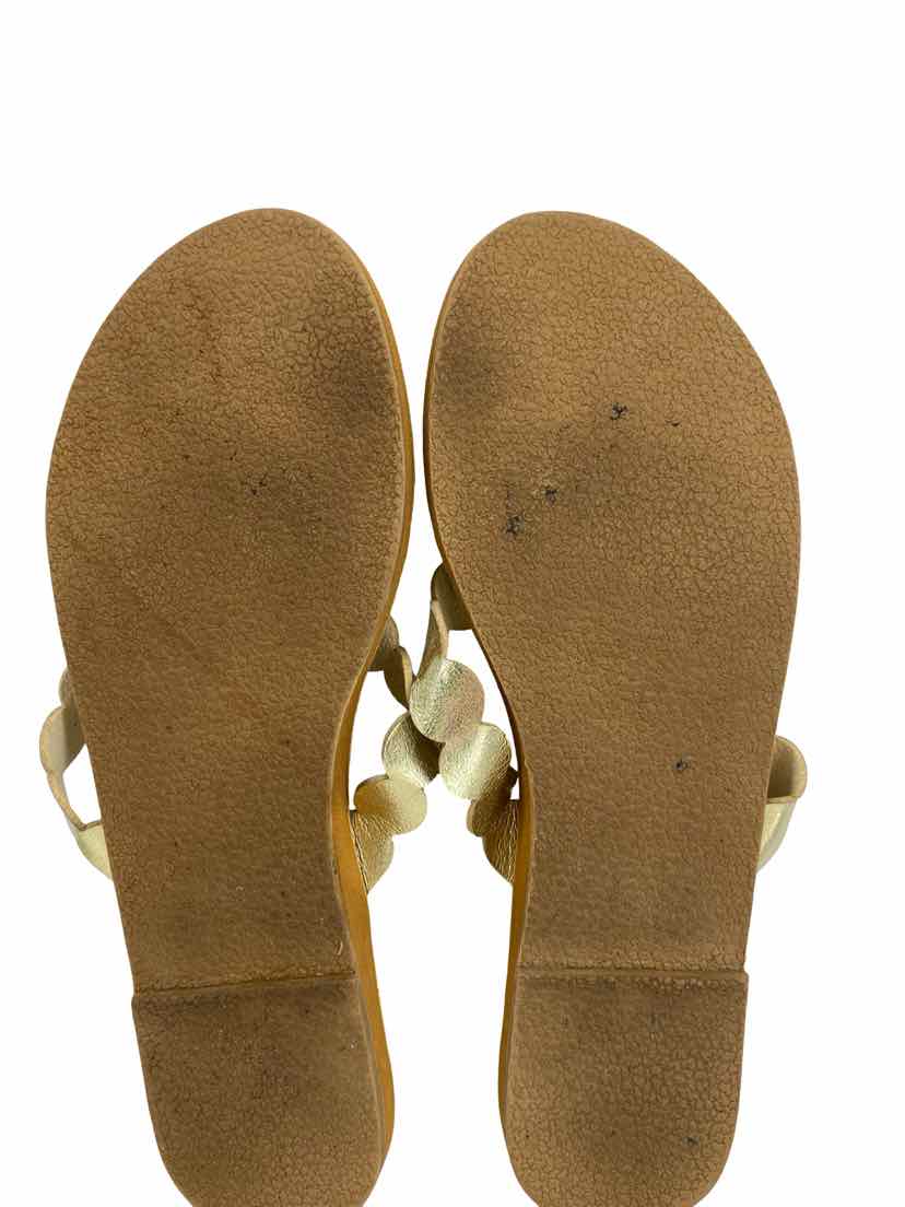 Blue Fin Ladies Size 10 Sandals