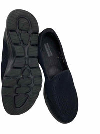 Sketchers Ladies Size 8 Shoes