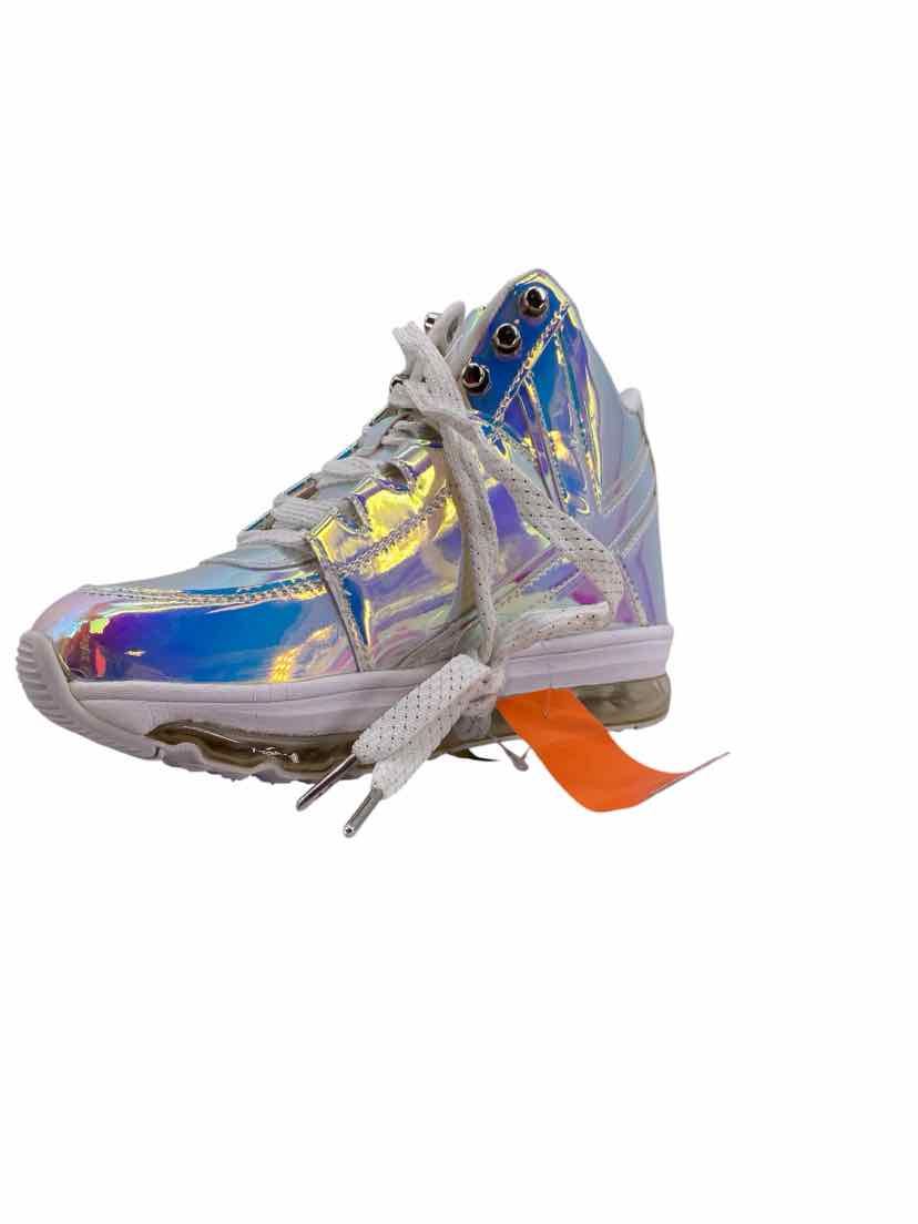 Yru Ladies Size 6 NEW Shoes