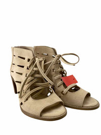 Vince Camuto Ladies Size 6.5 Shoes