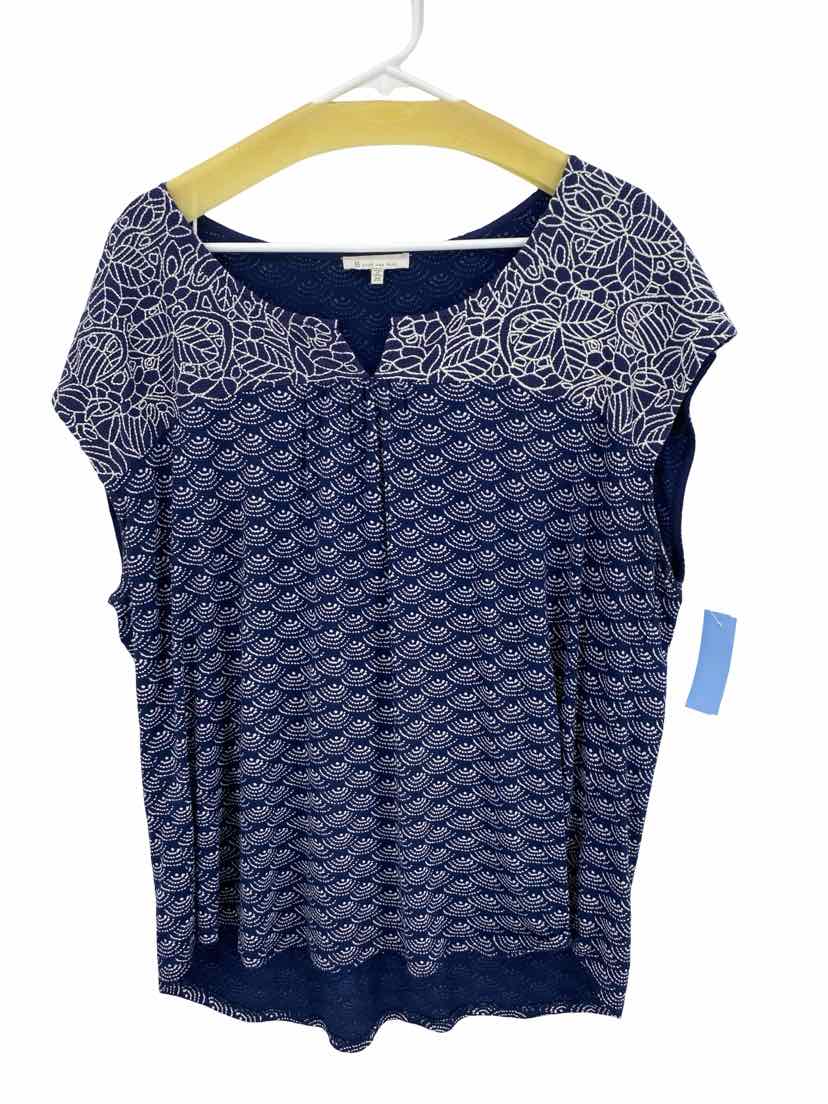 Skies Are Blue Ladies Size 2X Shirt