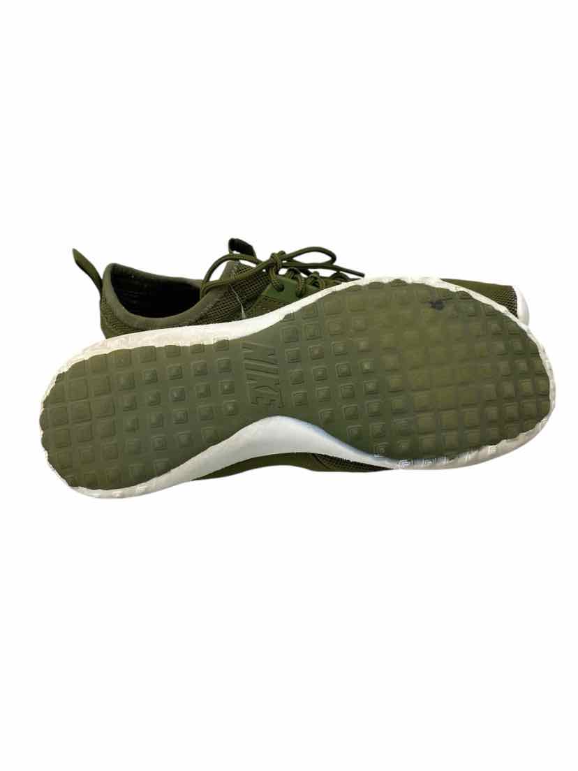 Nike Ladies Size 8.5 Shoes