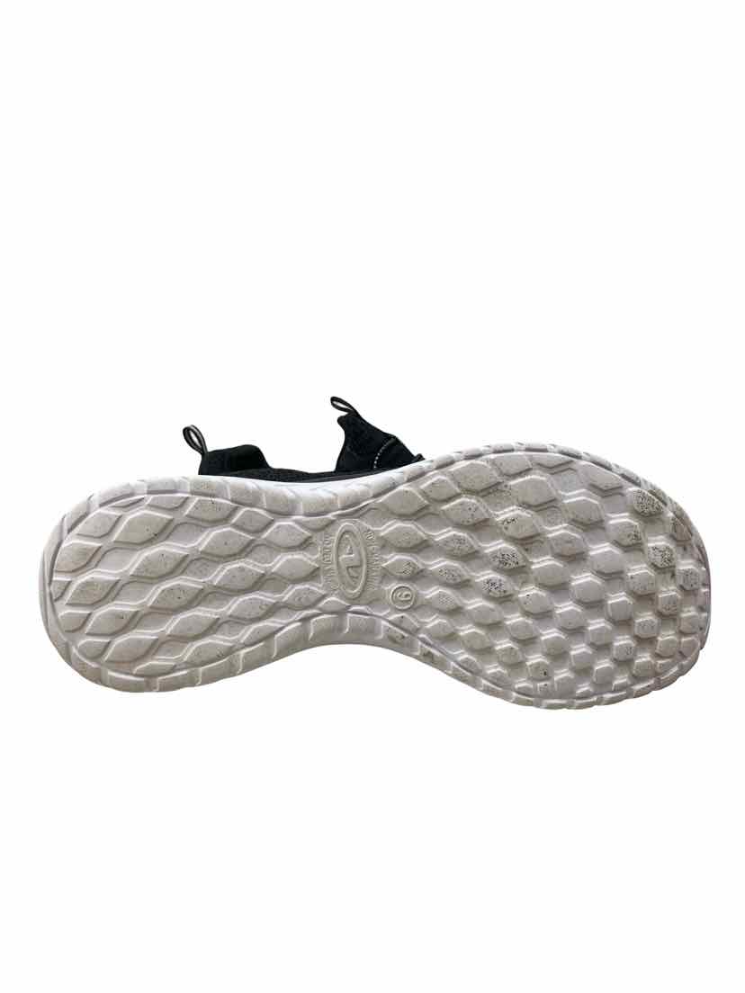 Athletic Works Ladies Size 9 Shoes