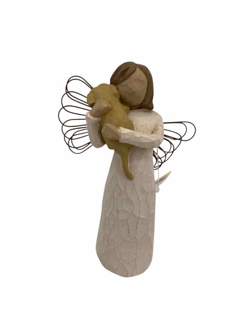 Willow Tree Cream Angel of Friendship Figurine