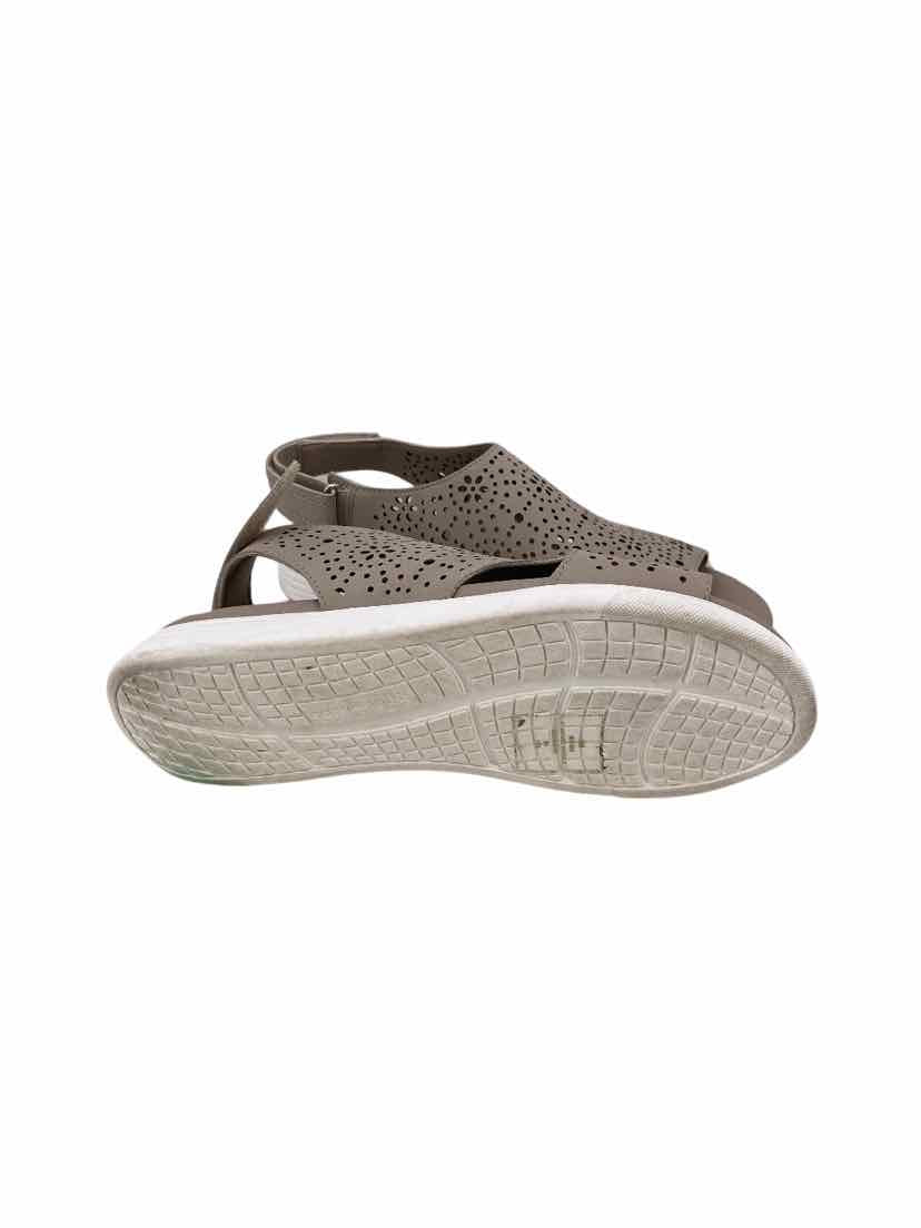 Easy Spirit Ladies Size 9.5 Sandals