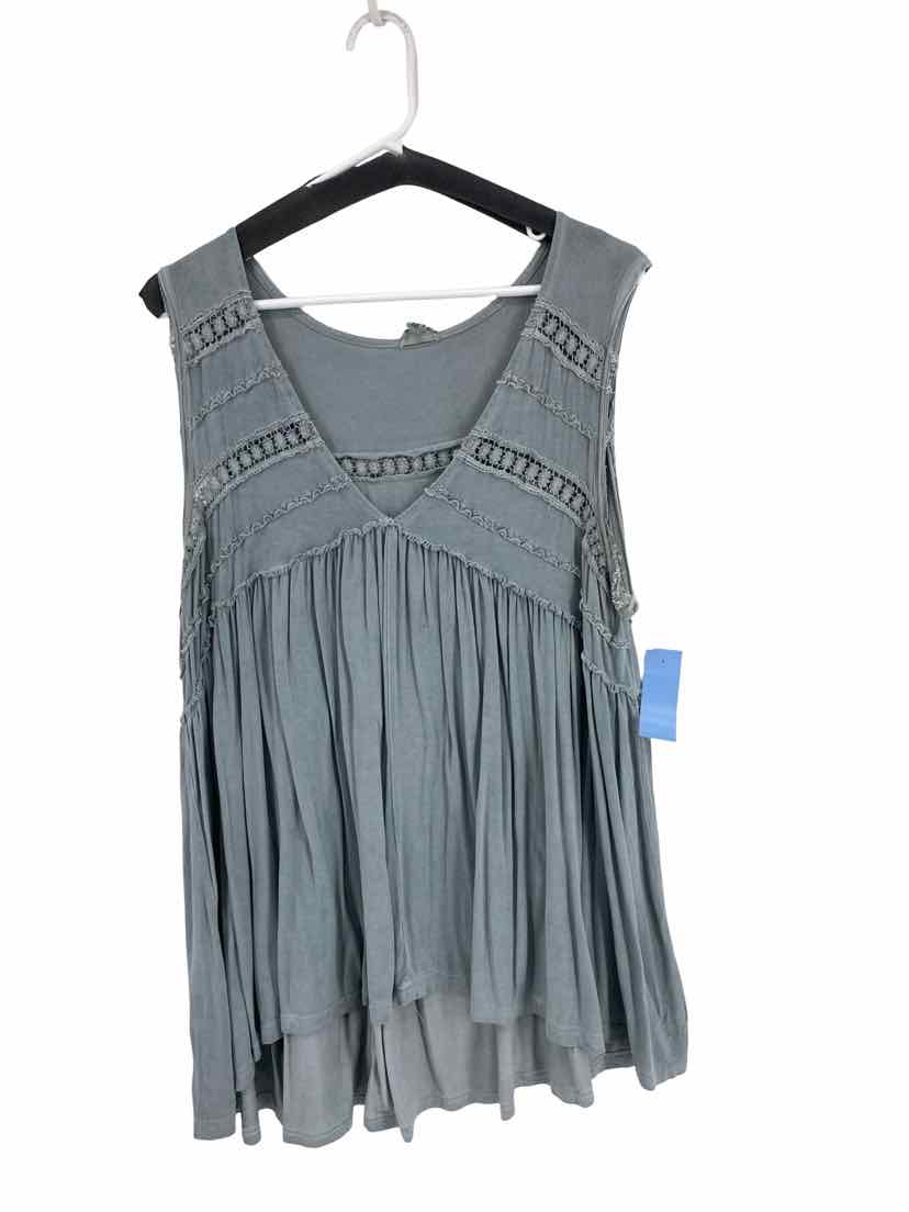 POL Ladies Size M Shirt