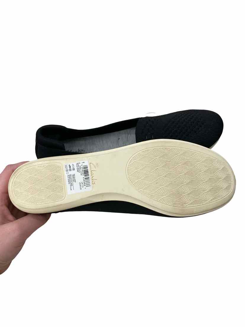 Clarks Ladies Size 9.5 Like New Shoes