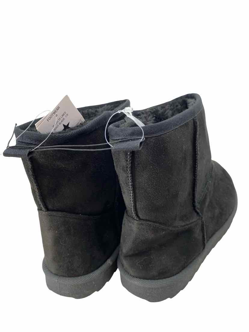 Just be Ladies Size 7/8 NEW Boots