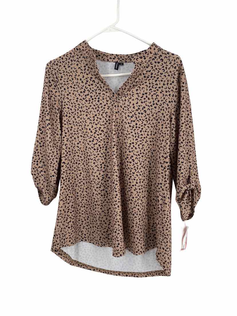 Zattcas Ladies Size M Shirt