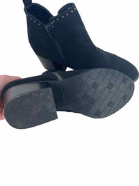 Sonoma Ladies Size 7 Boots