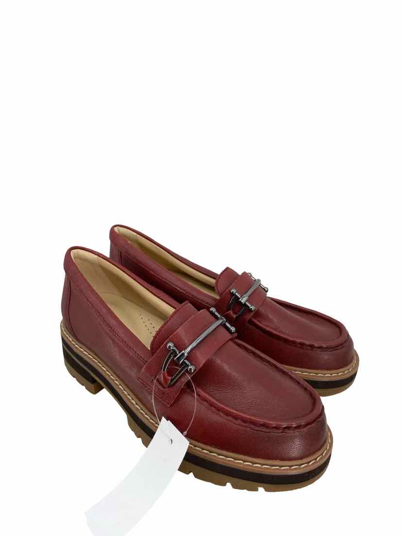 Clarks Ladies Size 7.5 Shoes