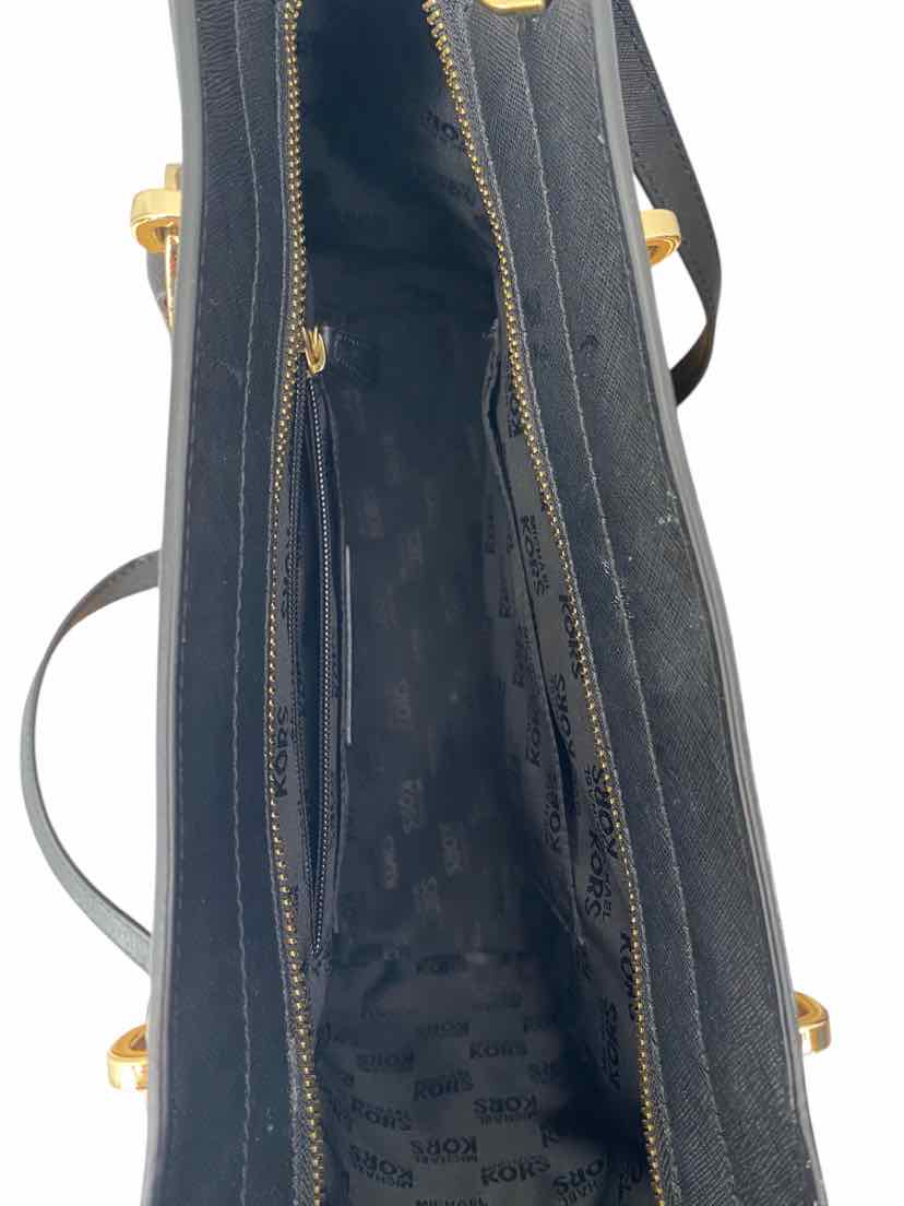 Ladies Michael Kors 9/10 Purse