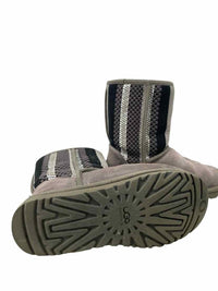 Ugg Ladies Size 5 Shoes