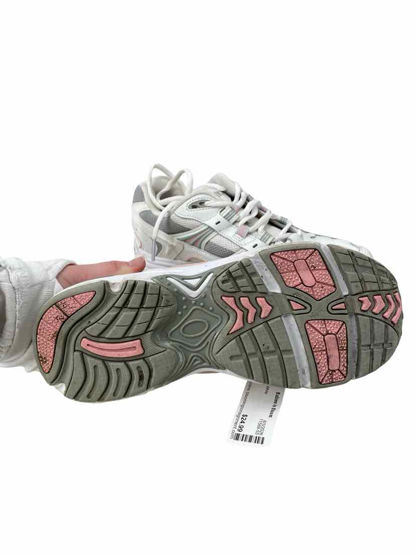 Vionic Ladies Size 7 Shoes