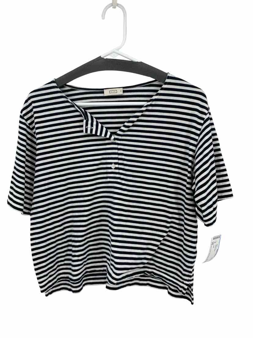 AYR Ladies Size M Shirt