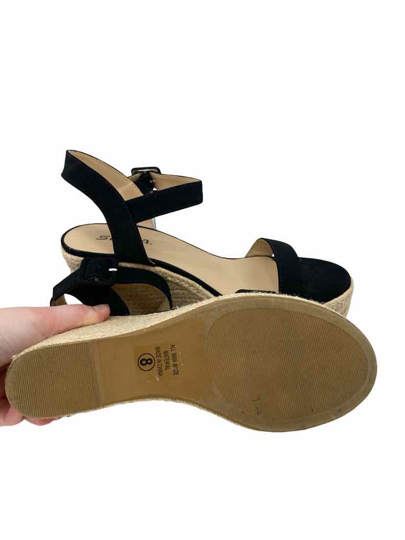 Soda Ladies Size 8 Sandals