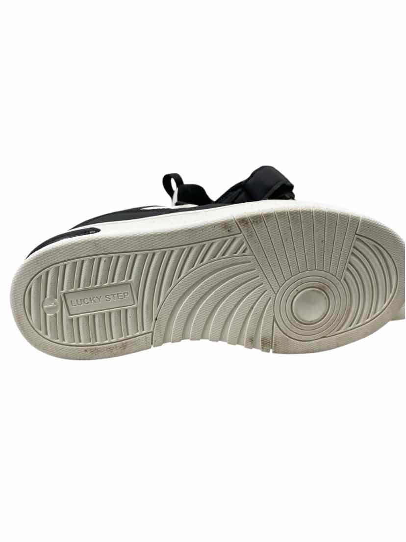 Lucky Step Kids Size 1 Shoes