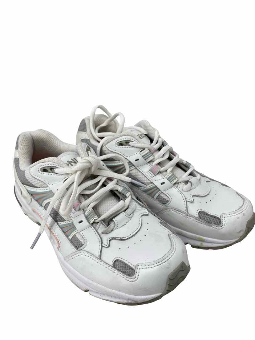 Vionic Ladies Size 7 Shoes