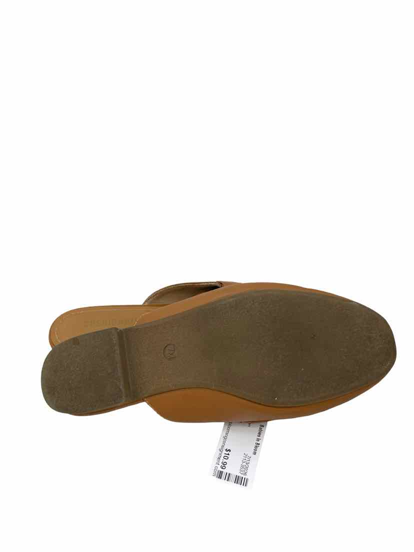 Cushionaire Ladies Size 7 Sandals