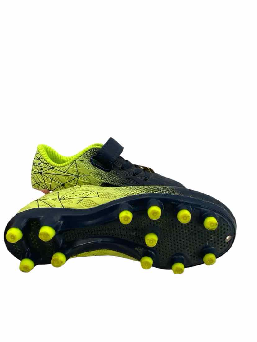 Deja Tu Huella Kids Size 10 Cleats