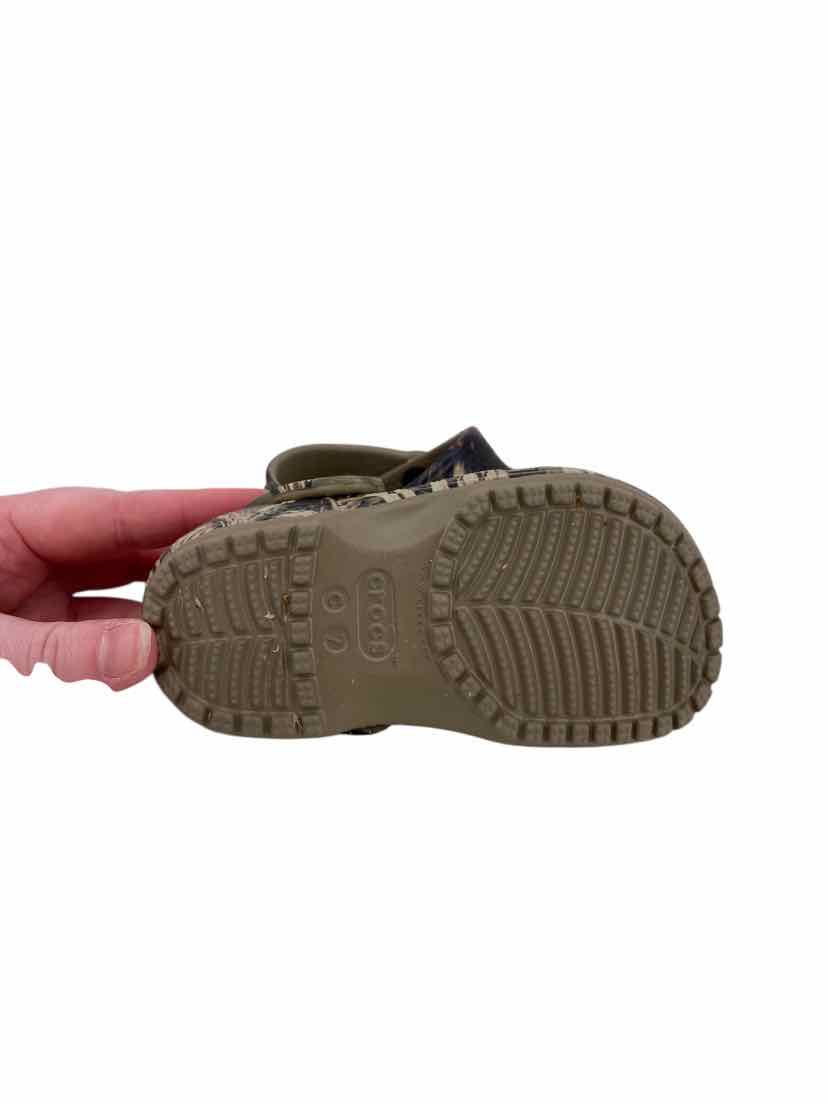 Crocs Kids Size 7 NWOT Shoes