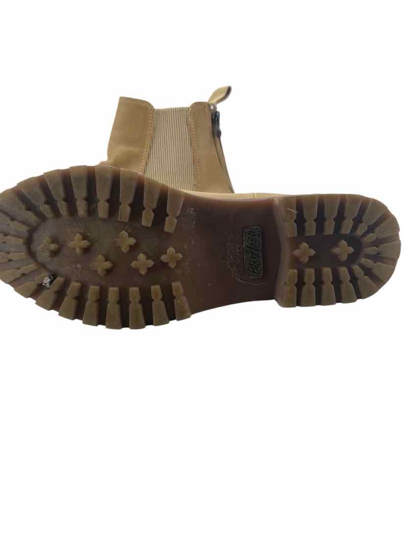 Blowfish Ladies Size 8 Boots
