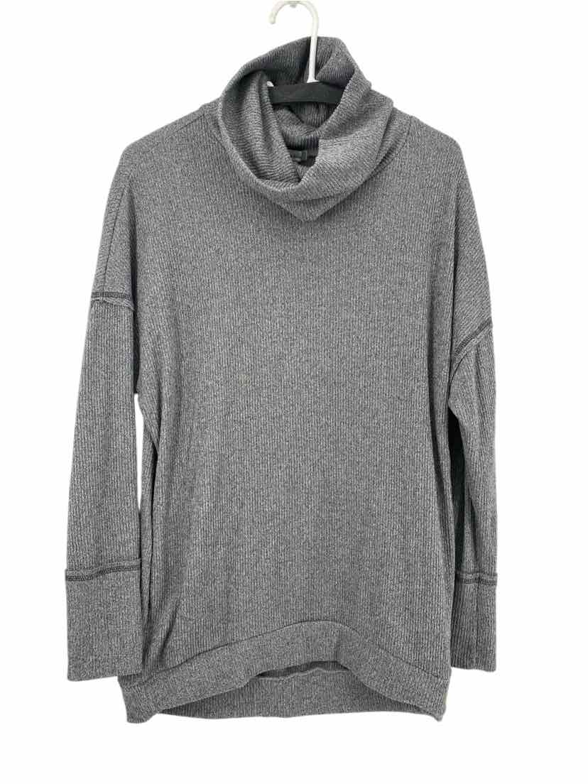 White Birch Ladies Size M Sweater