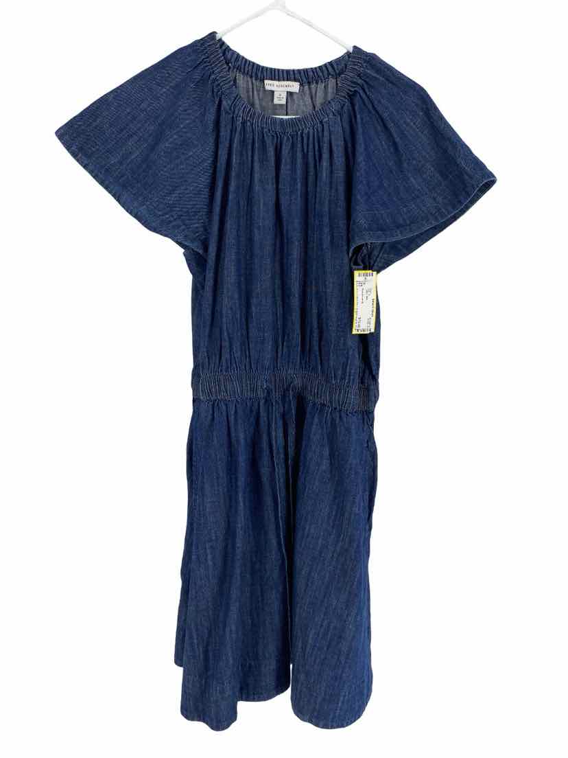 Free Assembly Ladies Size S Dress