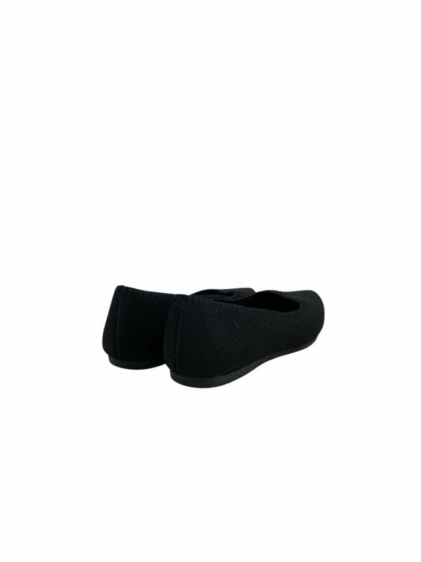 Vivaia Ladies Size 40/11 Shoes
