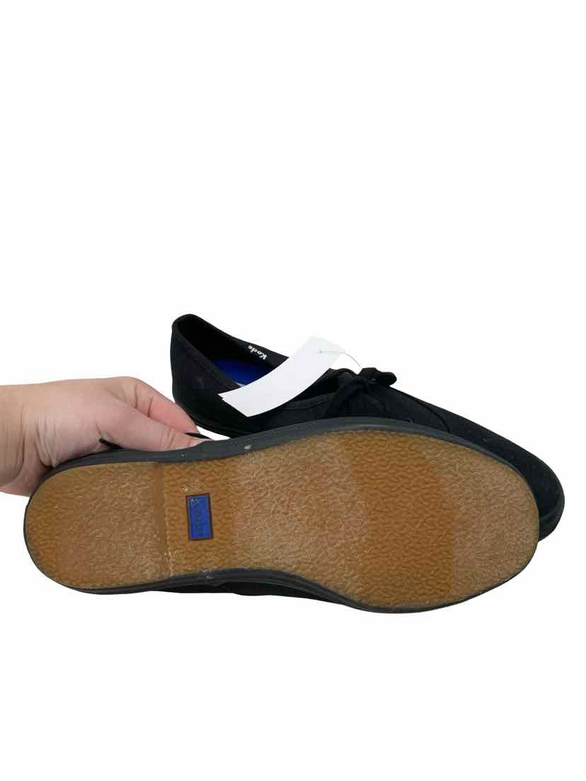 Keds Ladies Size 7.5 Shoes