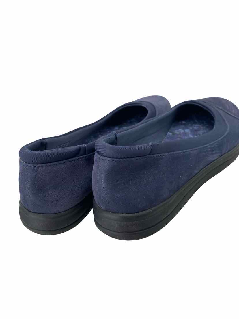Clarks Ladies Size 7.5 Shoes