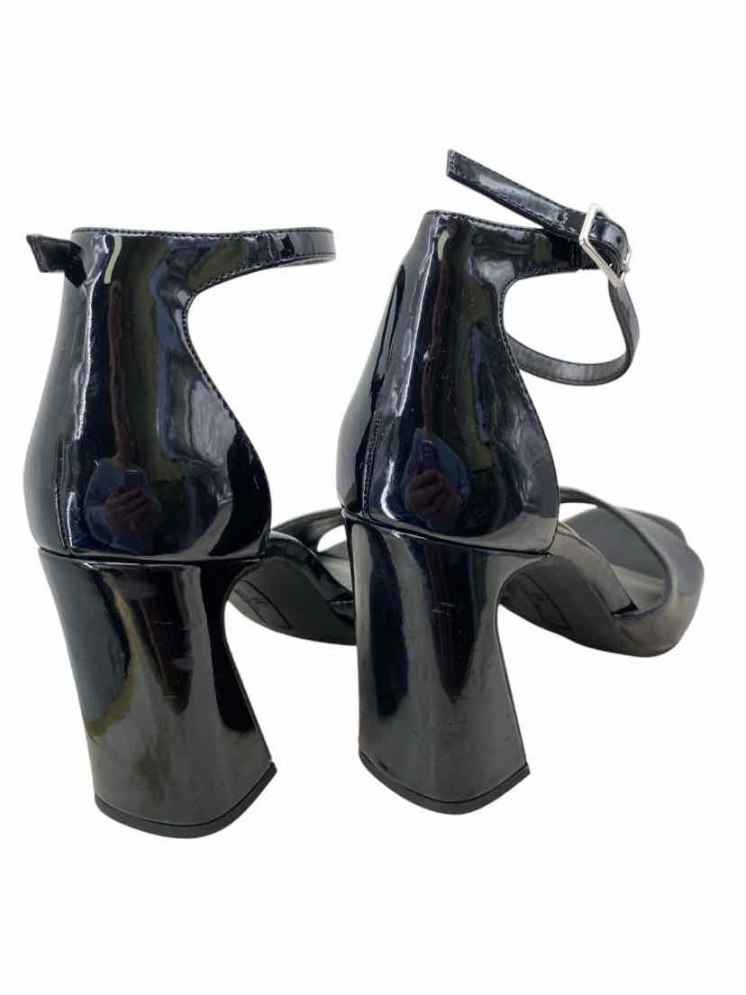 Worthington Ladies Size 7 Shoes