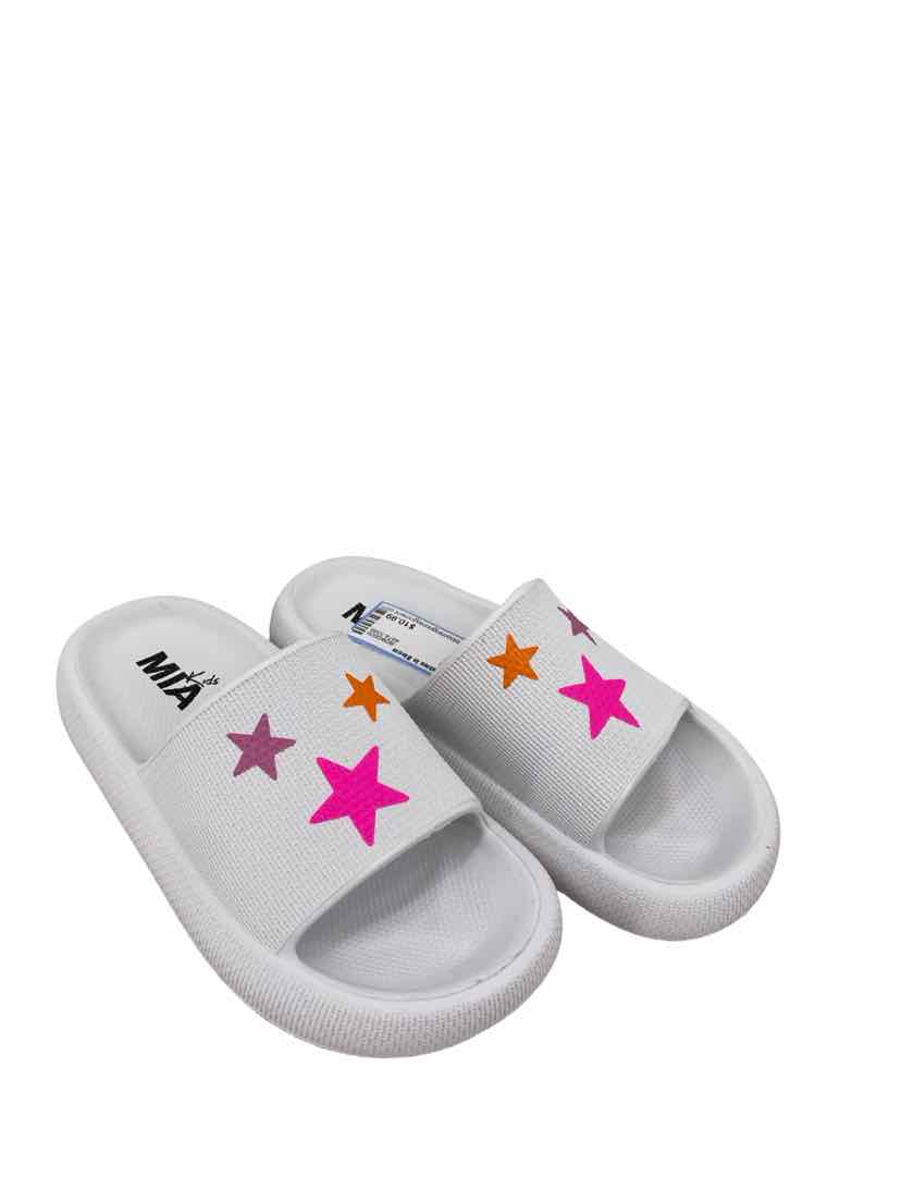 Mia Kids Size 2 Shoes