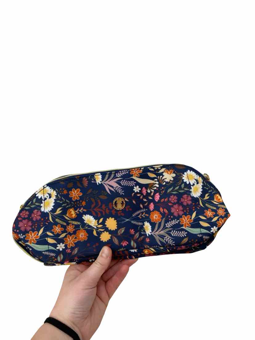 Simply Southern Navy NEW Makeup Bag