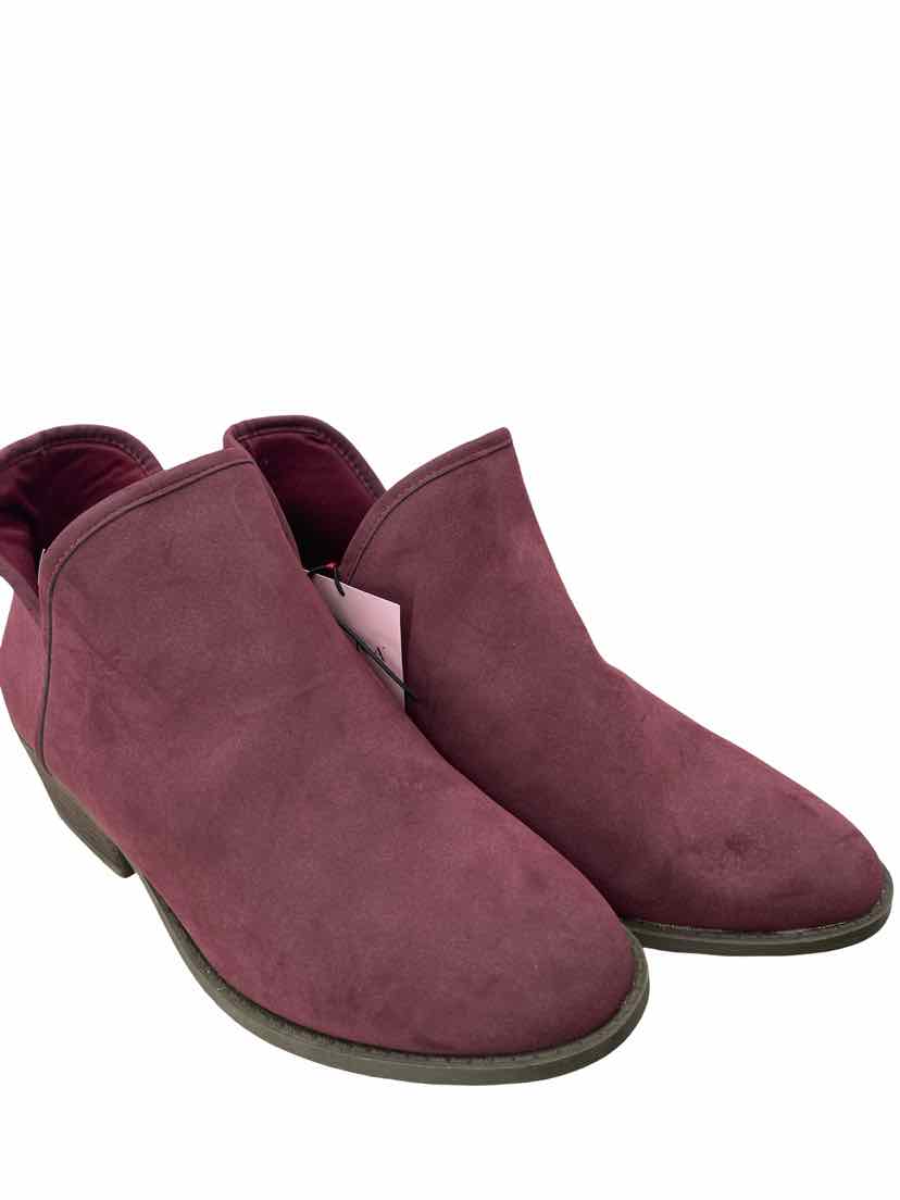 Sierra Ladies Size 10 NEW Shoes