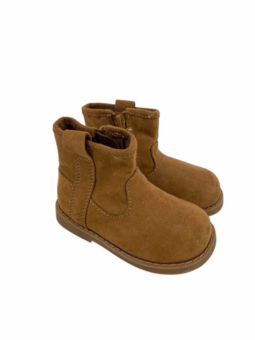 H & M Kids Size 5.5 Like New Boots