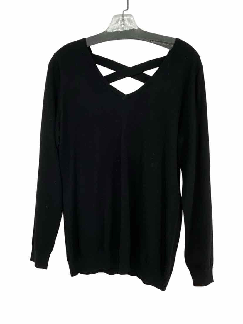 Love Ellie Ladies Size M NEW Sweater