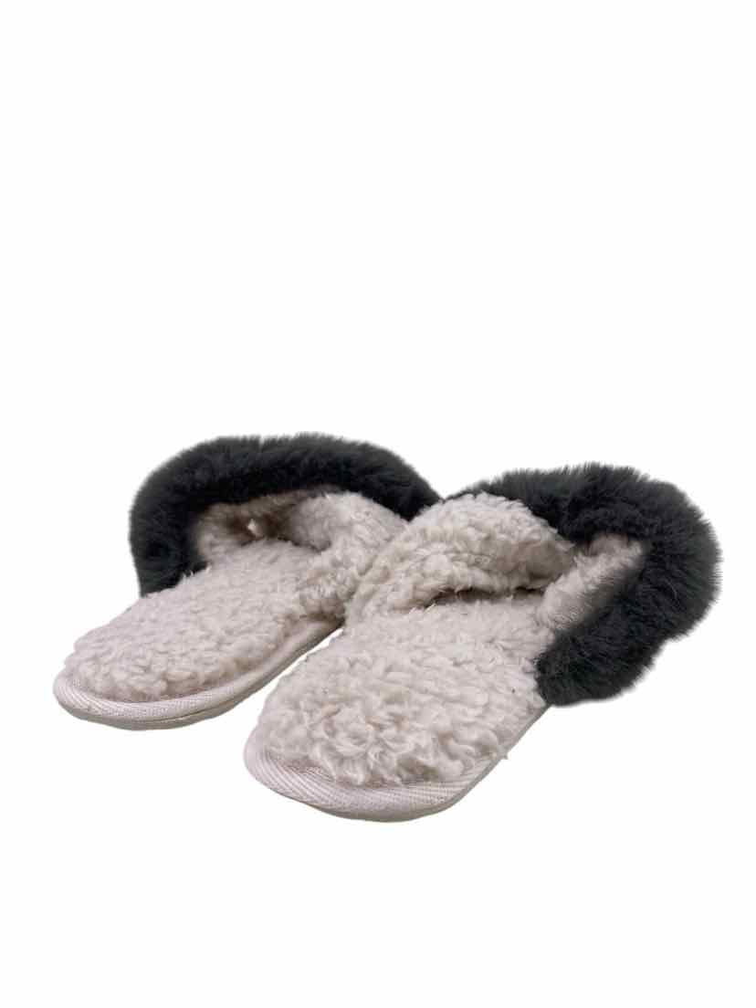 Lemon Ladies Size 7/8 NEW Slippers