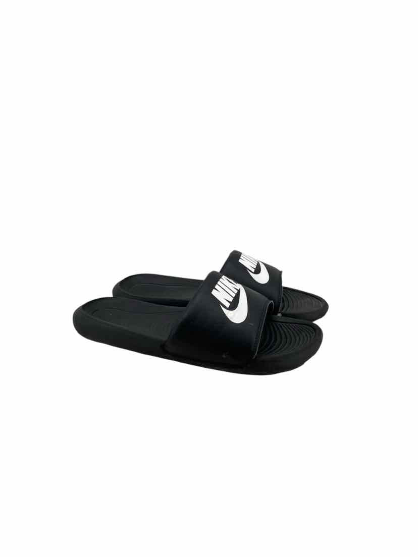 Nike Men's Size 12 Flip Flops