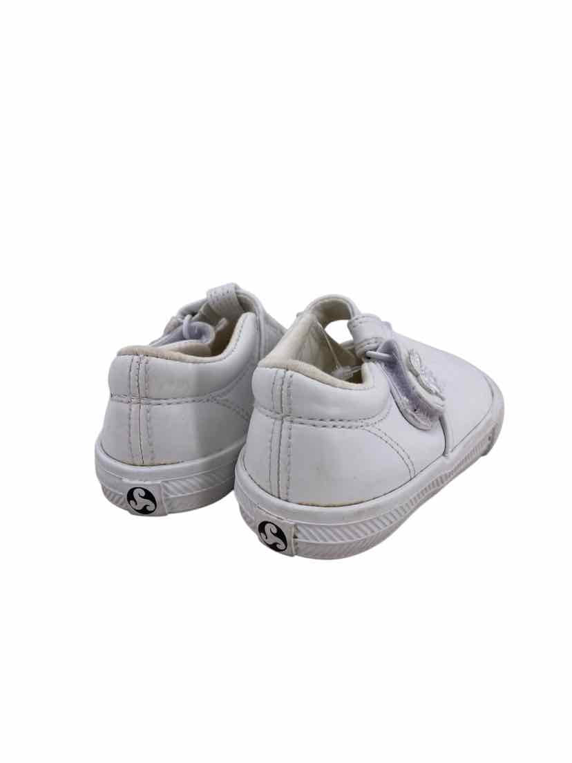 Us Sports Kids Size 5 Shoes
