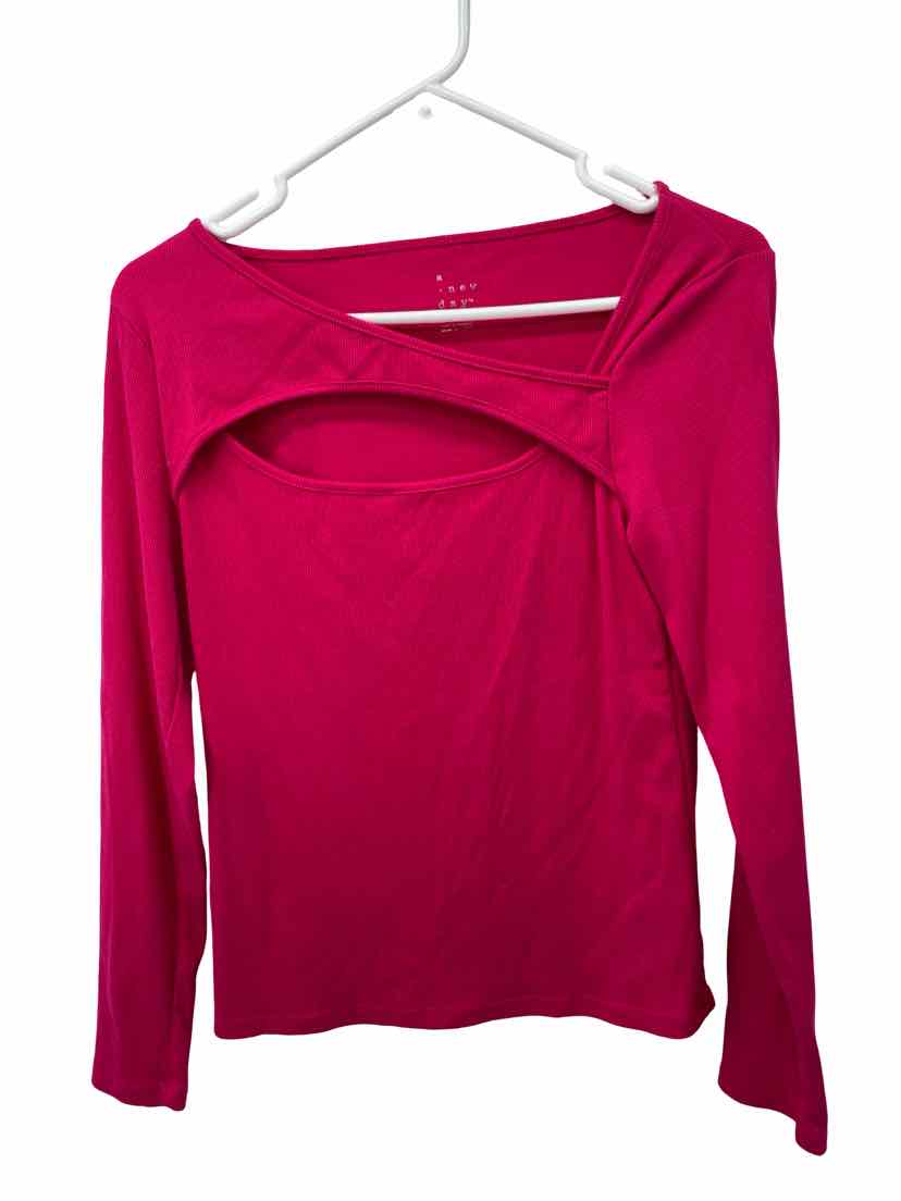 A New Day Ladies Size M Shirt