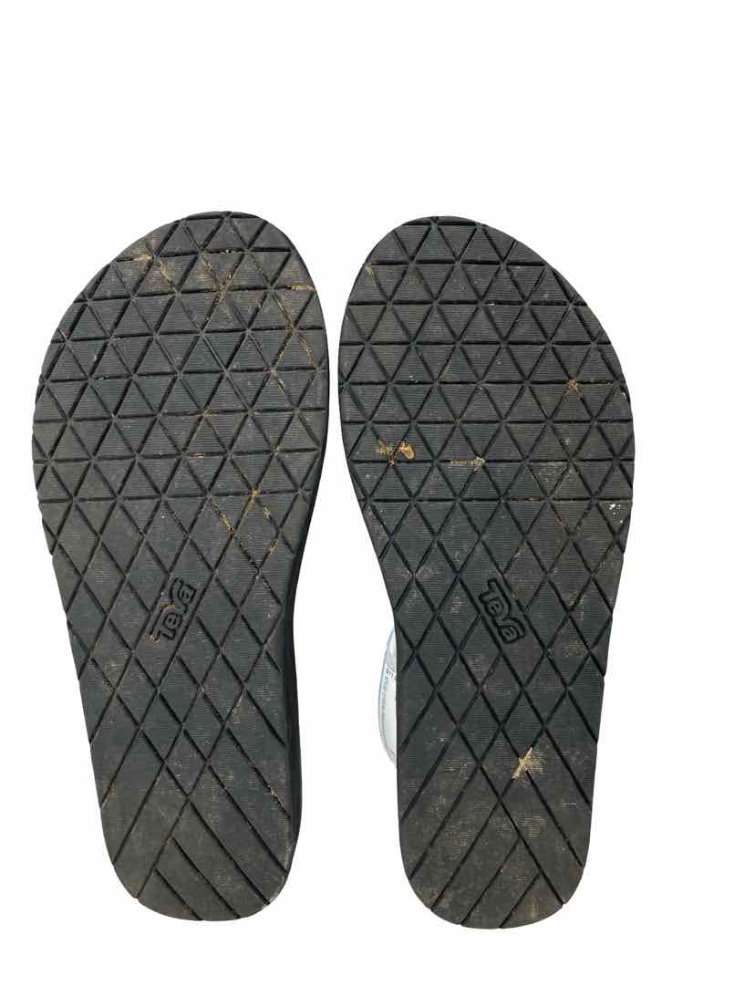 Teva Ladies Size 8 Sandals