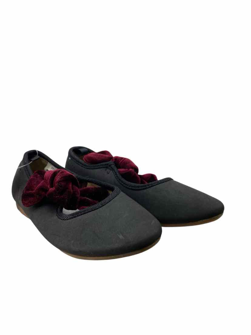 OshKosh Kids Size 12 Shoes