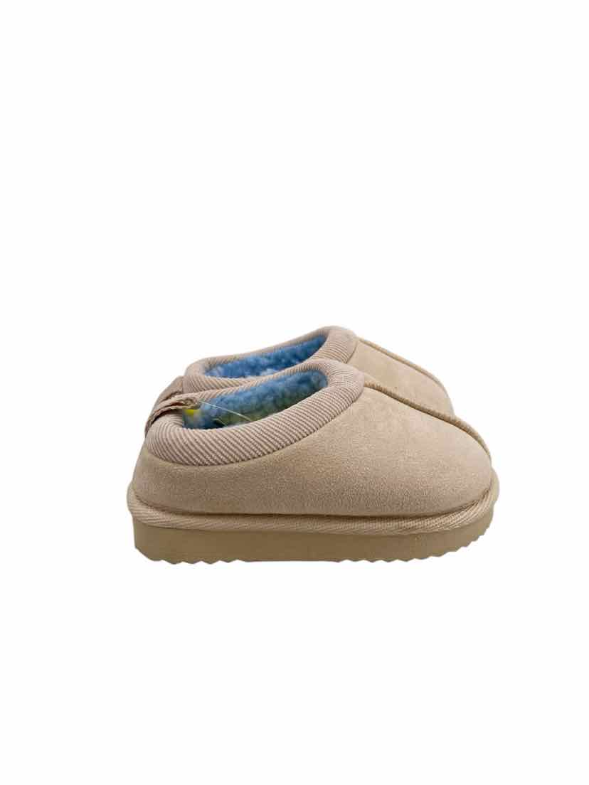 Wonder Nation Kids Size 5-6 Shoes