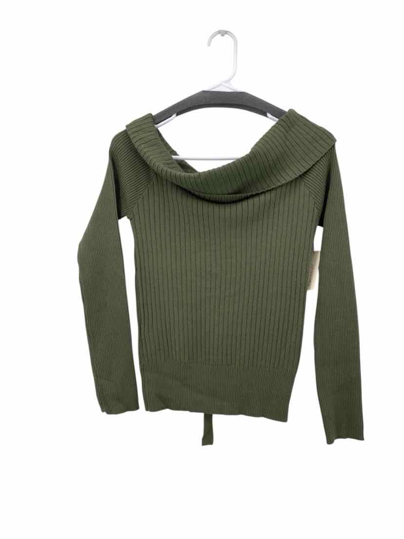 Francescas Ladies Size M NEW Sweater