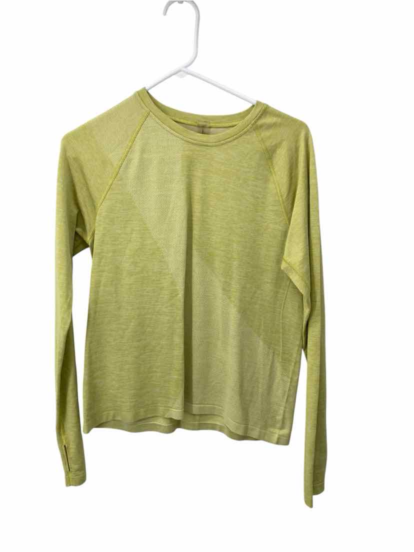 Outdoor Voices Ladies Size M Shirt